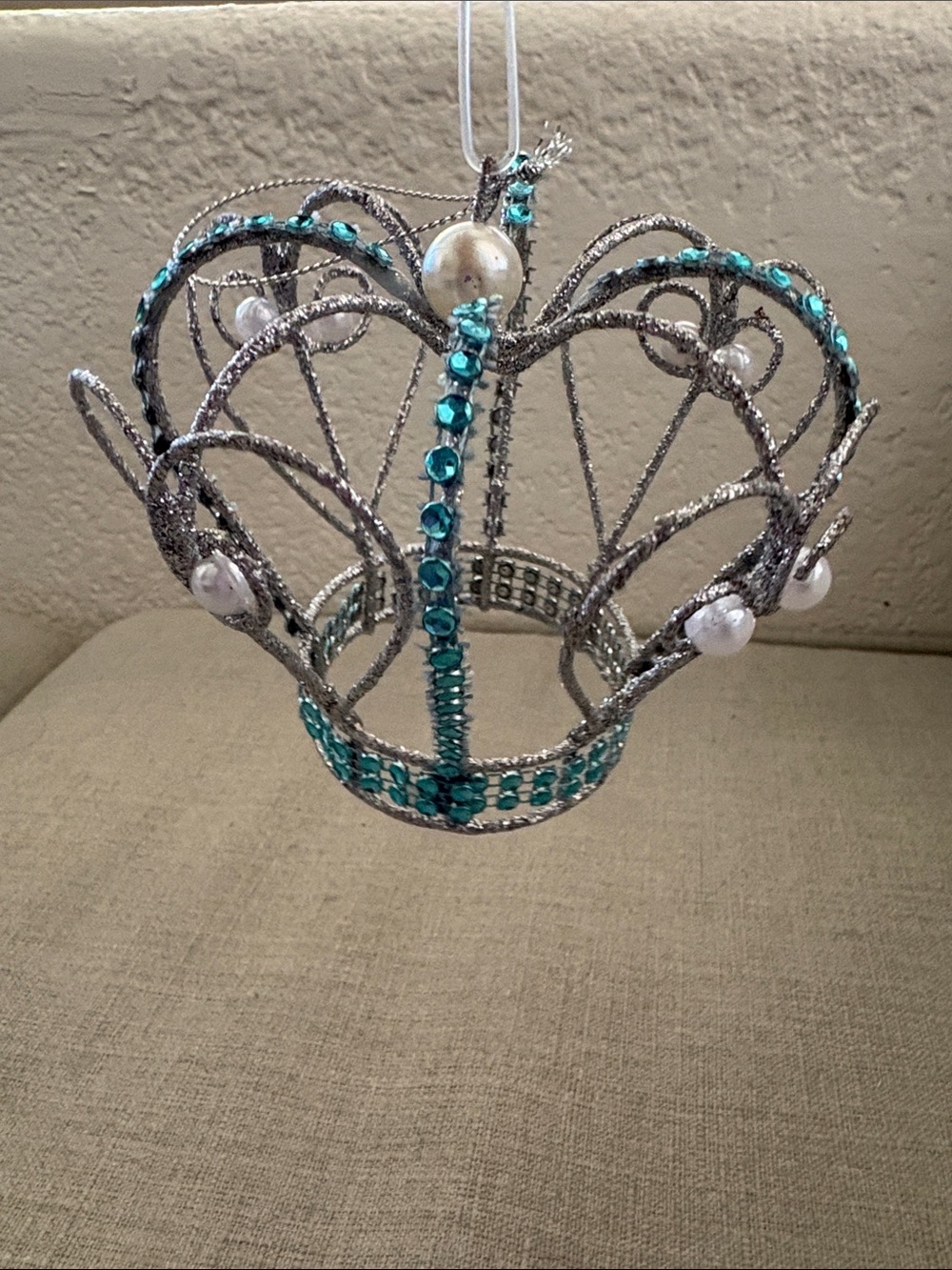 2 Wire Crown w faux pearls Holiday Christmas Ornament - Picture 8 of 14